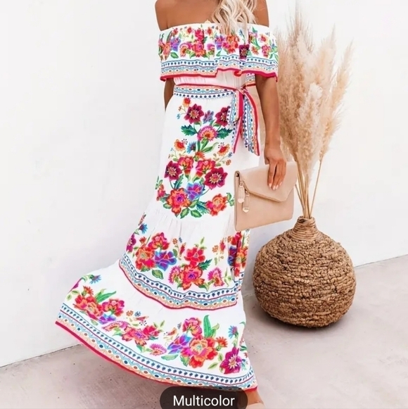 Floral Belted Tunic Style Maxi Dress - Picture 5 of 13